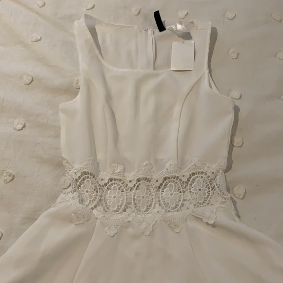 White Pretty Cut Out Dress - Picture 2 of 4